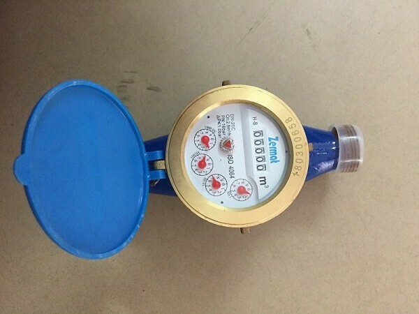 Đồng hồ đo nước sinh hoạt DN20 Komax thân gang