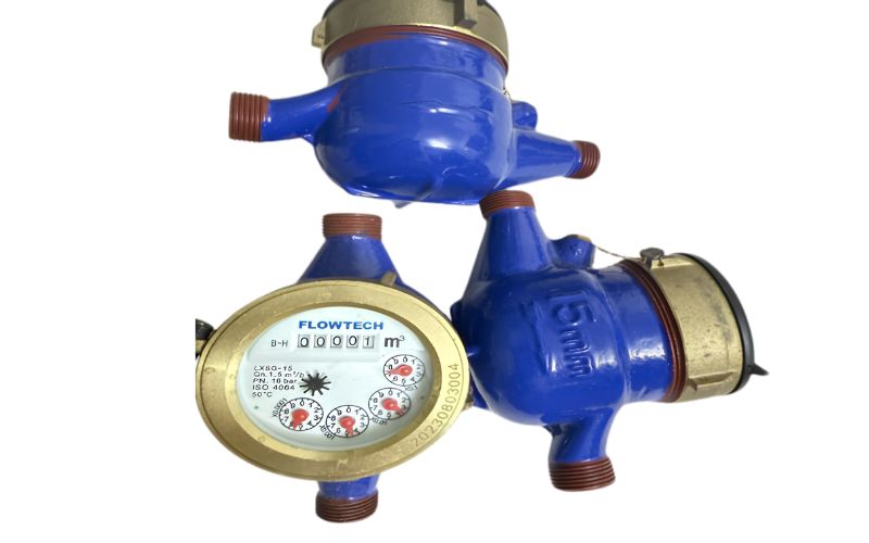 dong-ho-nuoc-flowtech-lxsg-dn15-than-gang-noi-ren-maxbuy-2